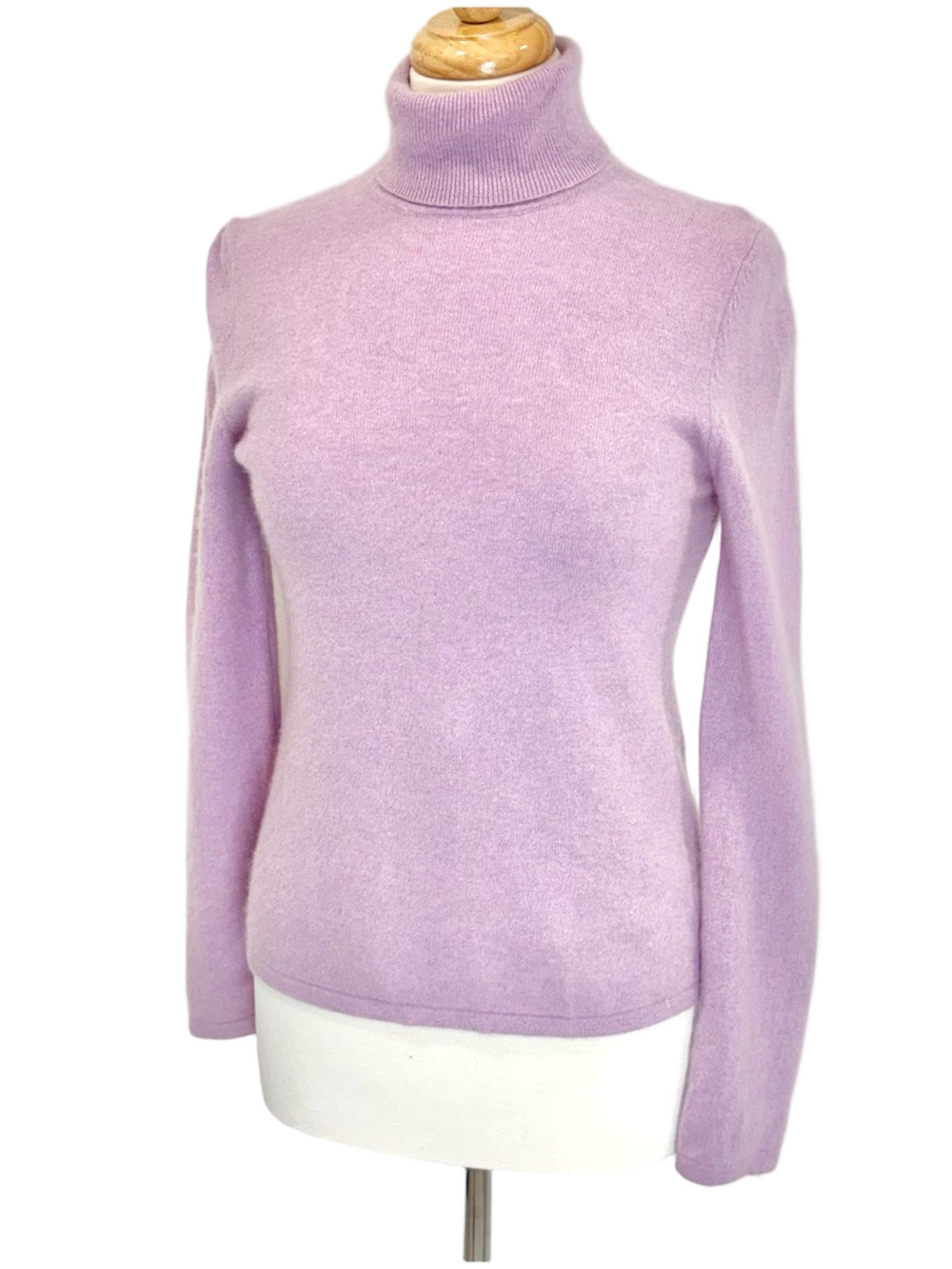 Lord & Taylor Cashmere turtleneck sweater